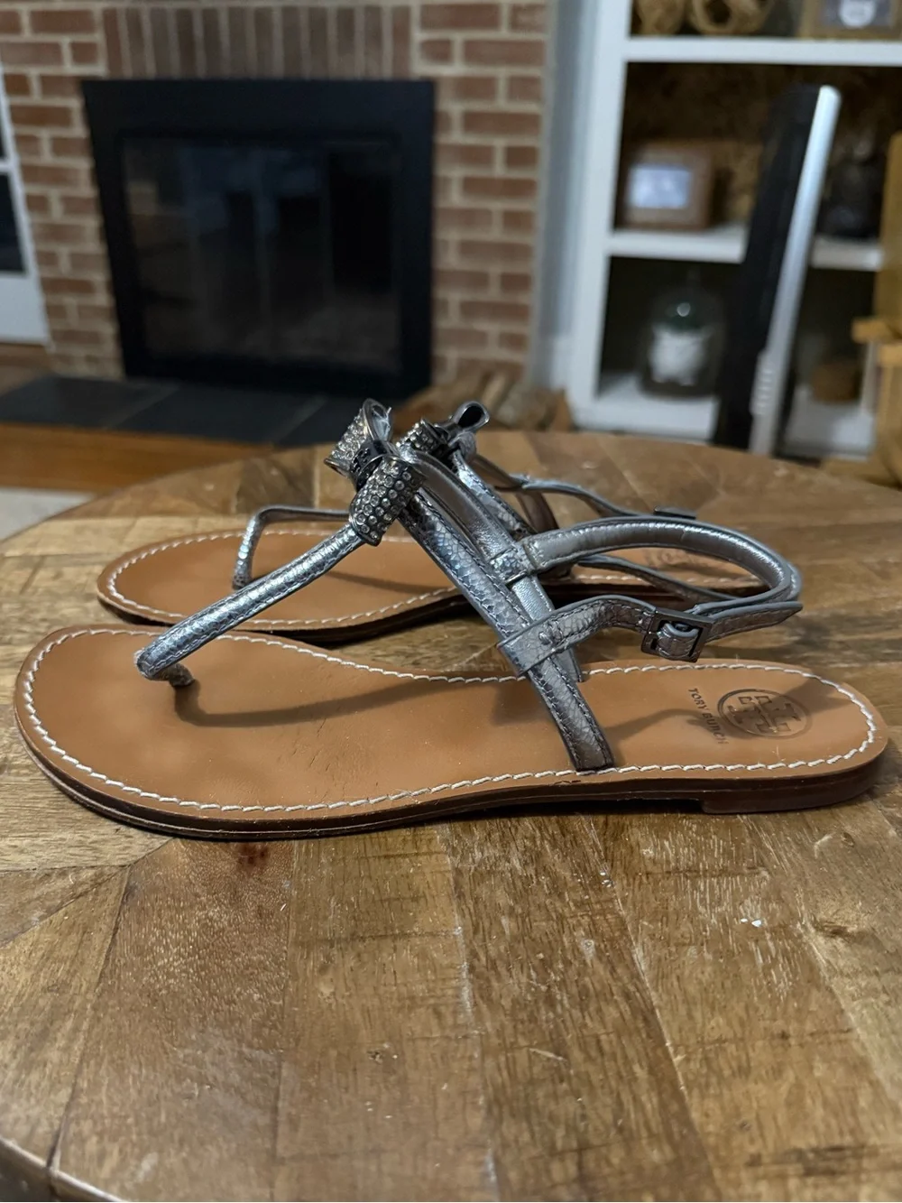 Tory Burch Pave Bow Thong Leather Sandals 7.5
